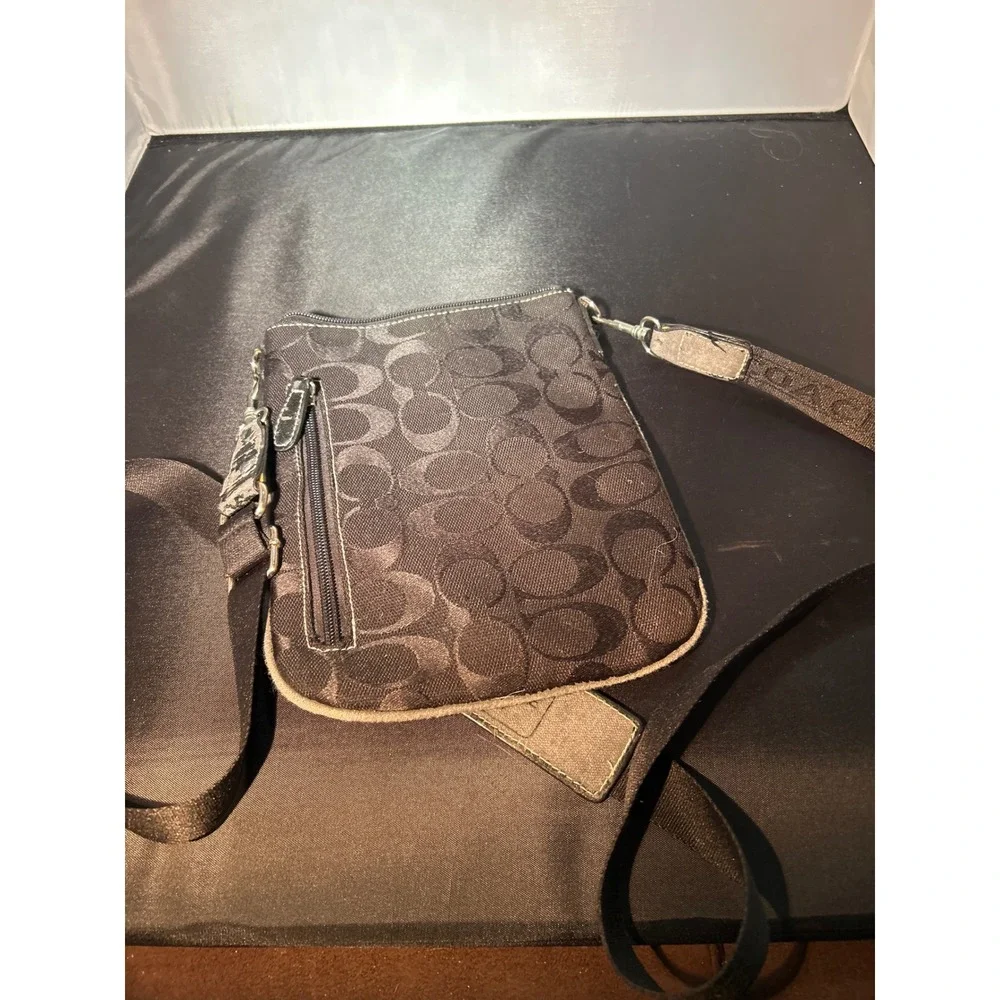 Coach Signature Monogram Canvas Stripe Crossbody Bag‎ Black Tan